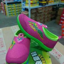 探訪山東小果鞋業(yè) 5元起批發(fā)的女鞋王國(guó)